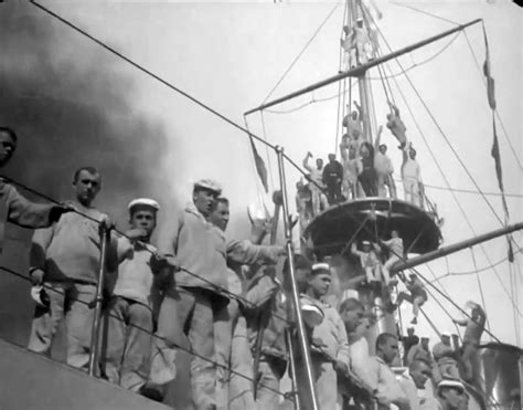 Battleship Potemkin: Un affascinante capolavoro di montaggio parallelo che esplora la ribellione!