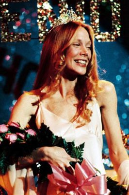 Carrie: Un racconto di vendetta soprannaturale e un'interpretazione memorabile di Sissy Spacek!