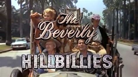  The Beverly Hillbillies: Una famiglia stravagante contro il jet set californiano!